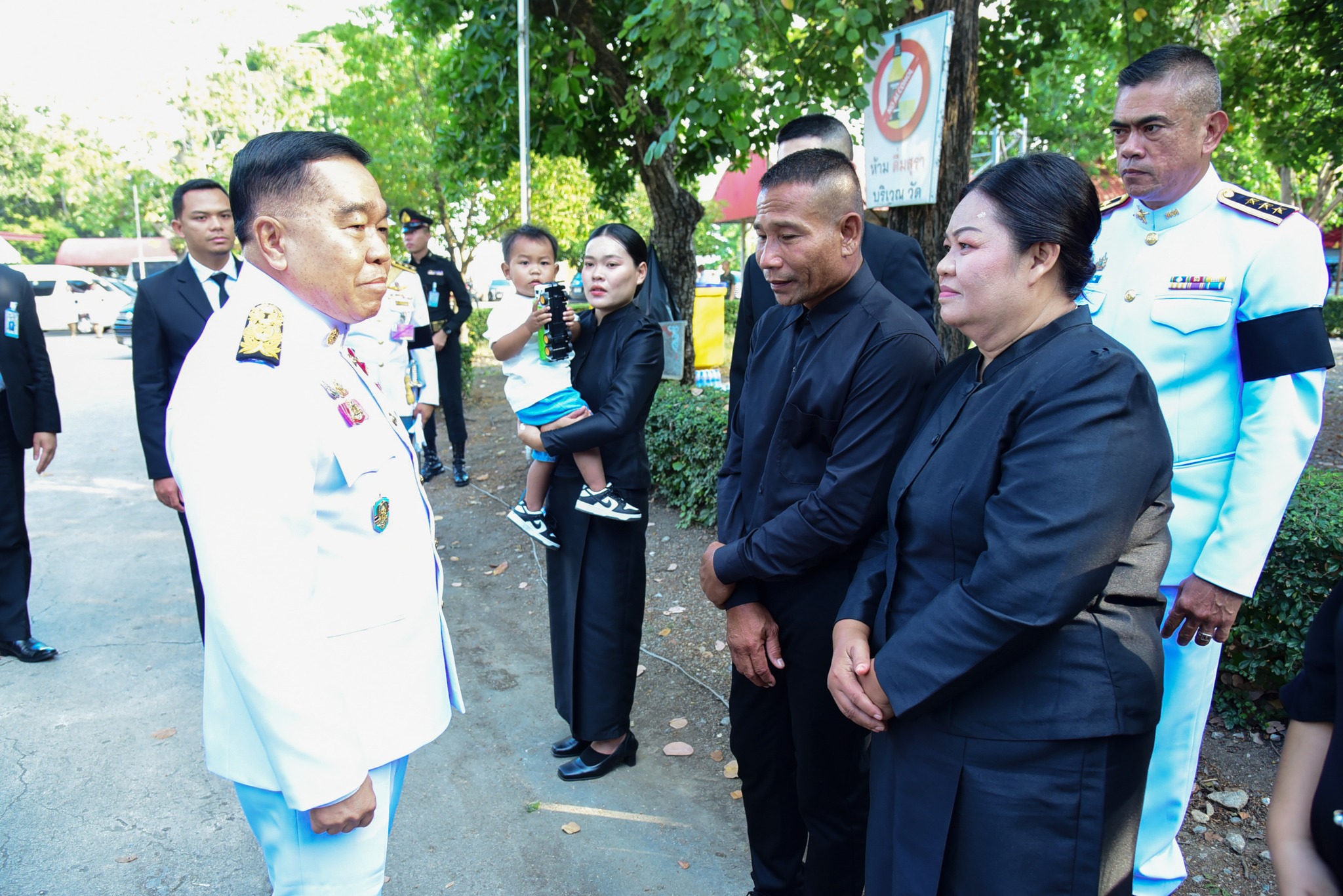 พลเอก ณัฐพล นาคพาณิชย์ รัฐมนตรีว่าการกระทรวงกลาโหมเป็นประธานพิธีพระราชทานเพลิงศพ