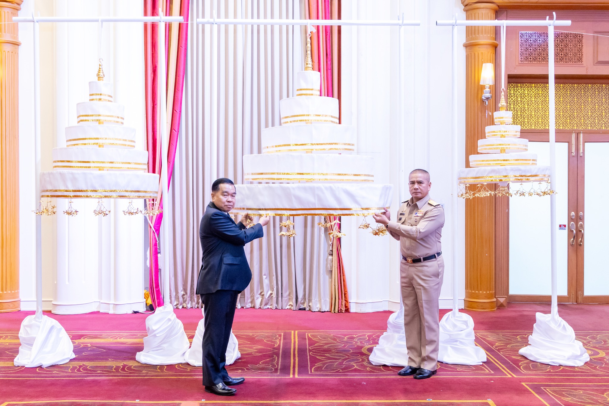 พิธีสมโภชและมอบฉัตรพระพุทธรูป กห., สป., บก.ทท. และเหล่าทัพ